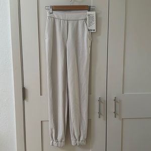Lululemon Softstreme Relaxed High-Rise Pant NWT